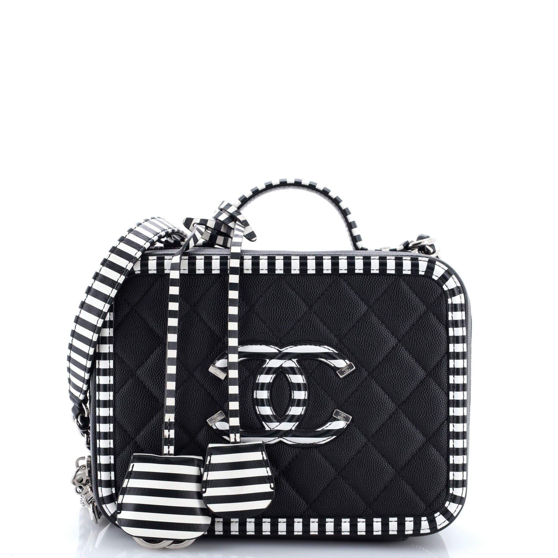 Chanel Filigree Vanity Case Size ONE SIZE - 1 Thumbnail