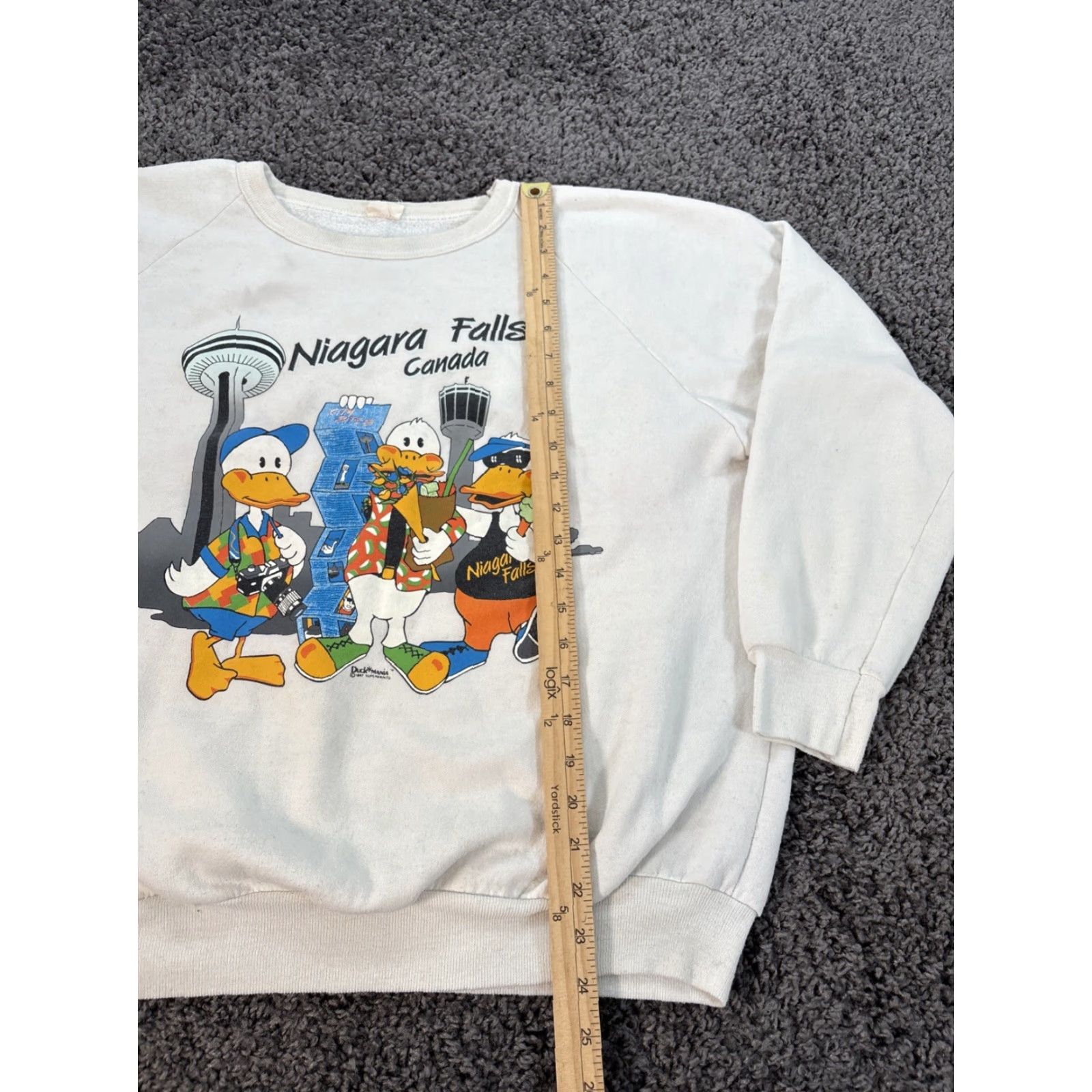 Vintage VINTAGE Niagara Falls Sweatshirt Mens XL White Graphic 80s Duck Mania Pullover Size US XL / EU 56 / 4 - 2 Thumbnail