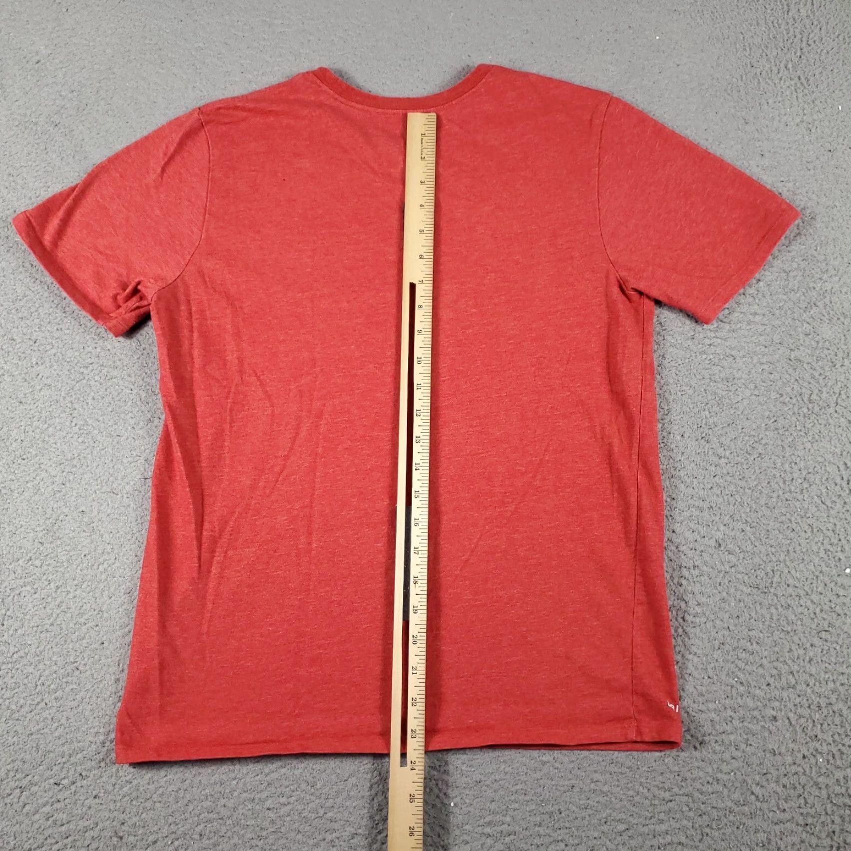 Nike Nike T Shirt Mens Size Medium Red Swoosh Casual Short Sleeve Adult Size US M / EU 48-50 / 2 - 4 Thumbnail