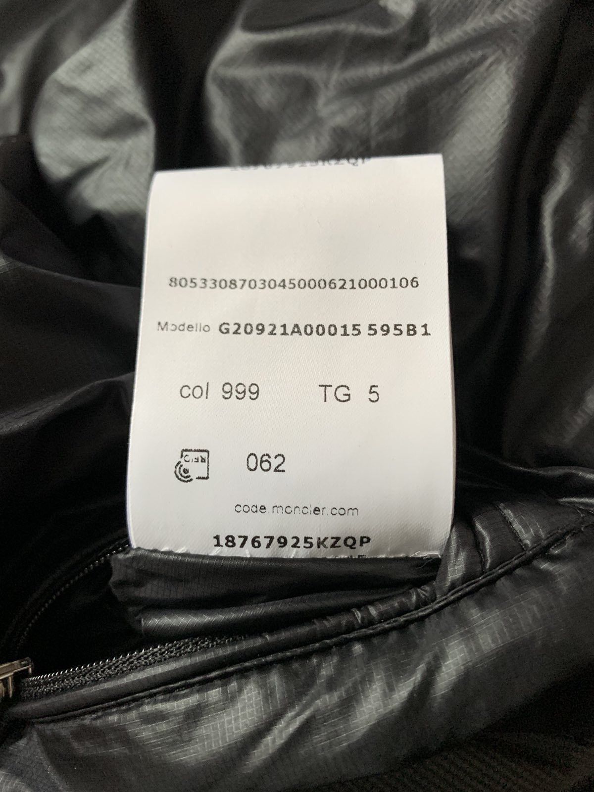Moncler 🔥🔥 Moncler x And Wander Reflective Edogawa Jacket Size US L / EU 52-54 / 3 - 18 Thumbnail