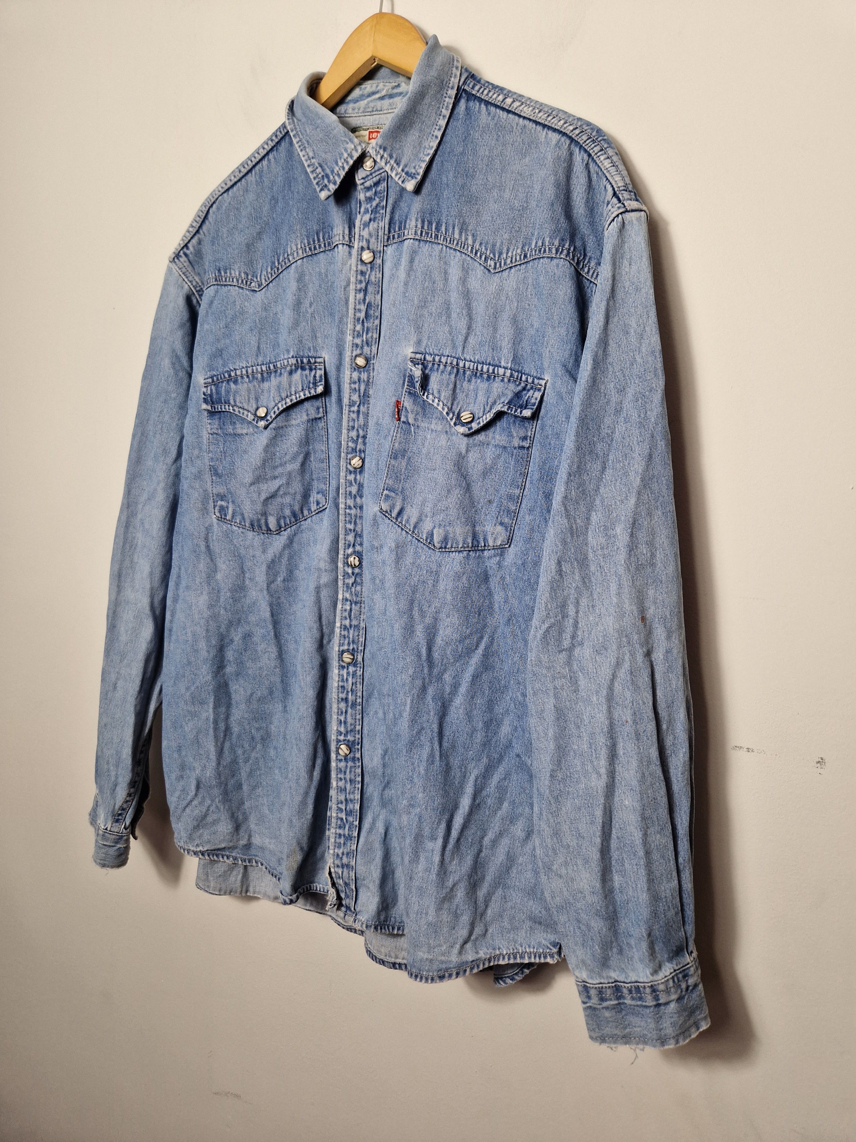 Levi's × Levi's Vintage Clothing × Vintage Levis Levi's vintage 90s denim shirt distressed Size US XL / EU 56 / 4 - 2 Thumbnail