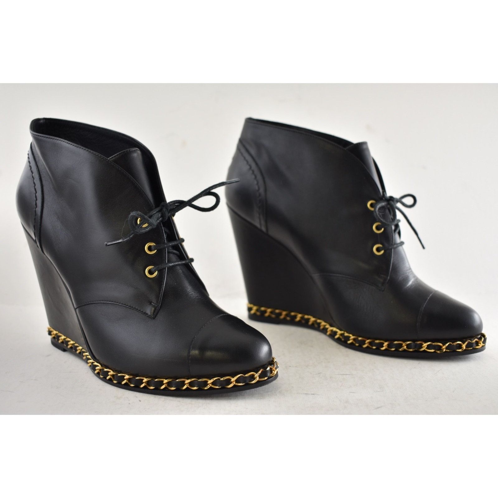 Chanel Chanel Black Leather Chain CC Lace Up Ankle Wedge Boot 38.5 Size US 8.5 / IT 38.5 - 3 Thumbnail