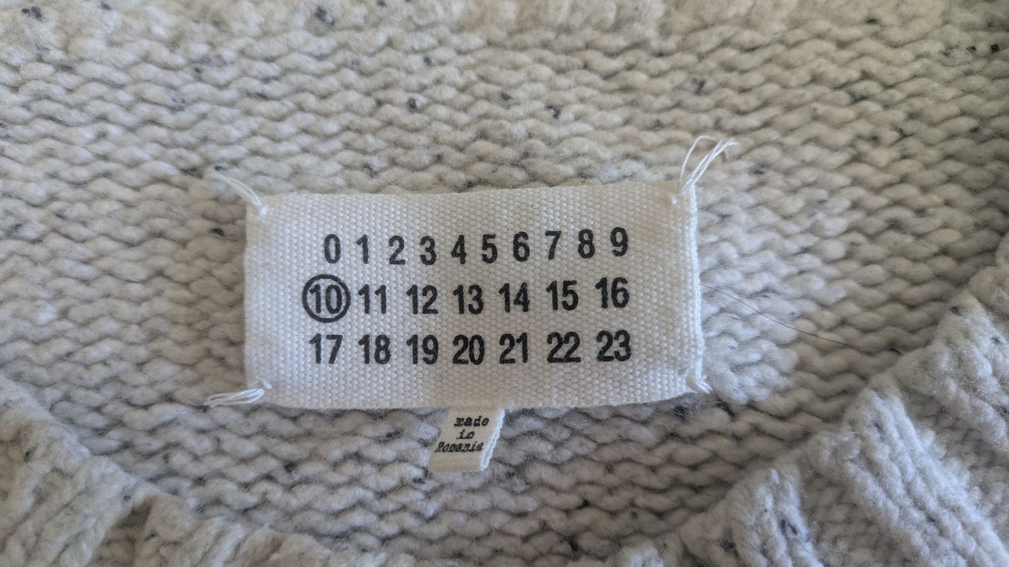 Maison Margiela AW20 Distressed Wool Knit Sweater Size US M / EU 48-50 / 2 - 6 Thumbnail