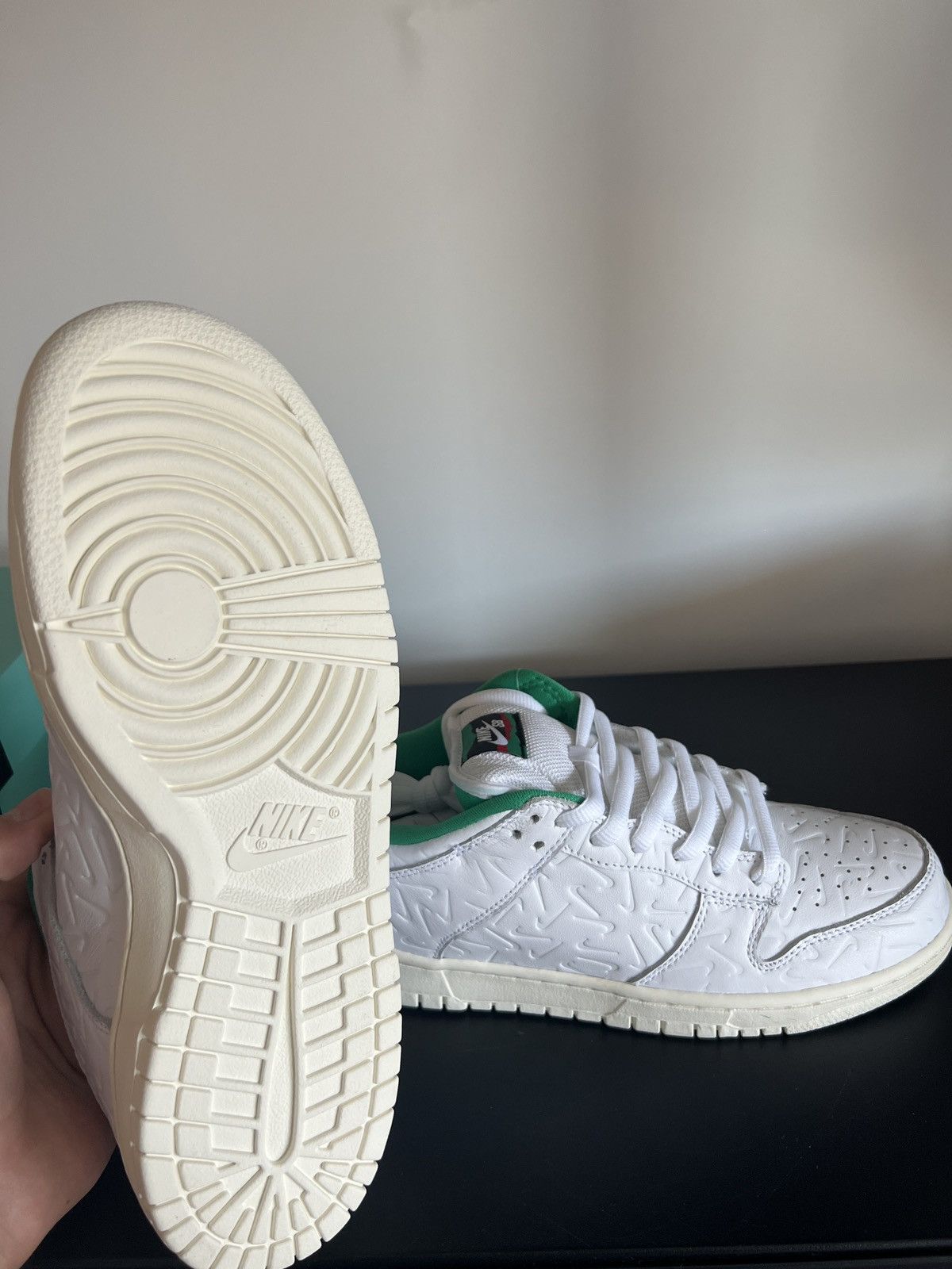 Nike BEN-G X NIKE SB DUNK LOW OG (EXCLUSIVE) Size US 8.5 / EU 41-42 - 9 Thumbnail