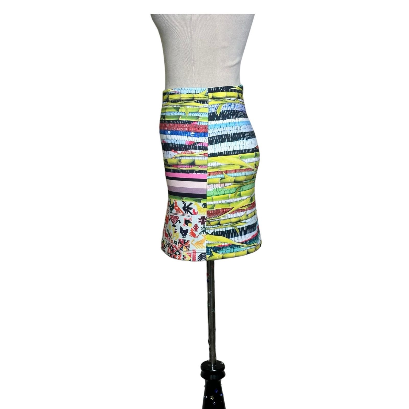 Clover Canyon CLOVER CANYON Surf Shack neoprene mini pencil skirt size XS Size 26" / US 2 / IT 38 - 10 Thumbnail