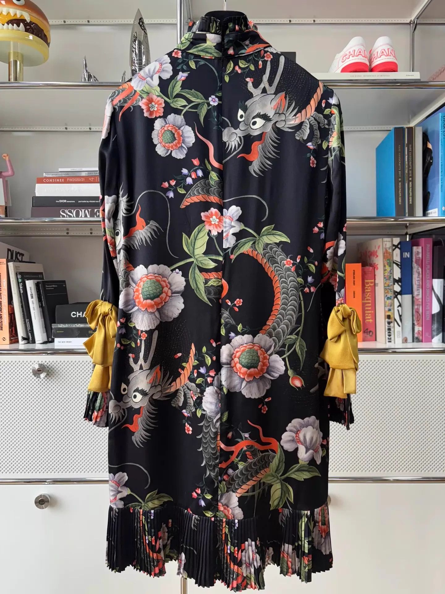 Gucci Gucci Runway Black Yellow Bow Dragon Print Silk Dress IT38 Size XS / US 0-2 / IT 36-38 - 3 Thumbnail