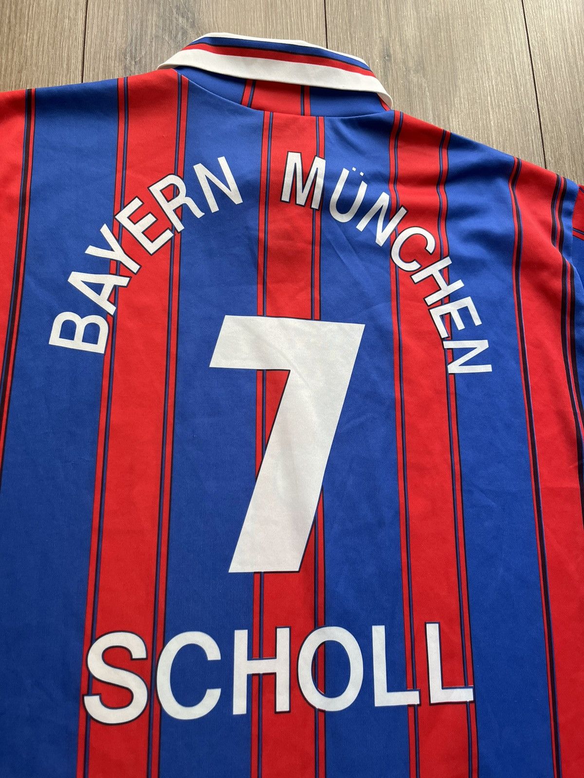 Vintage 1995-97 Bayern Munich Replica Home Shirt Scholl #7 - 9/10 Size US XL / EU 56 / 4 - 9 Thumbnail