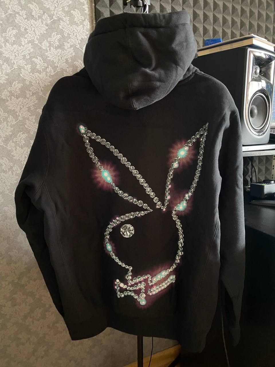 Playboy × Pleasures Pleasures x Playboy VVS Hoodie Size US L / EU 52-54 / 3 - 7 Thumbnail