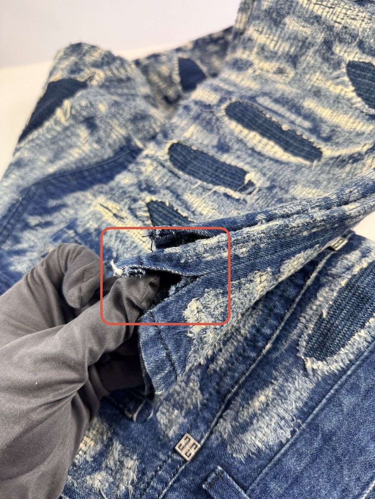 Givenchy BY MATHEW WILLIANS DISTRESSED SLIM FIT JEANS Size US 34 / EU 50 - 12 Thumbnail