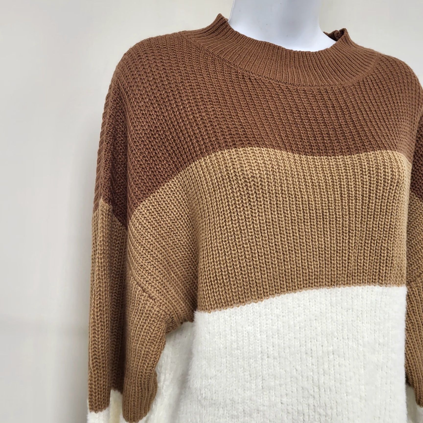 Shein Shein Sweater Women's Medium Brown/Tan Cream Long Sleeve Knit Autumn Fall Bohemian Colorful Classic Pullover Knit Size M / US 6-8 / IT 42-44 - 4 Thumbnail