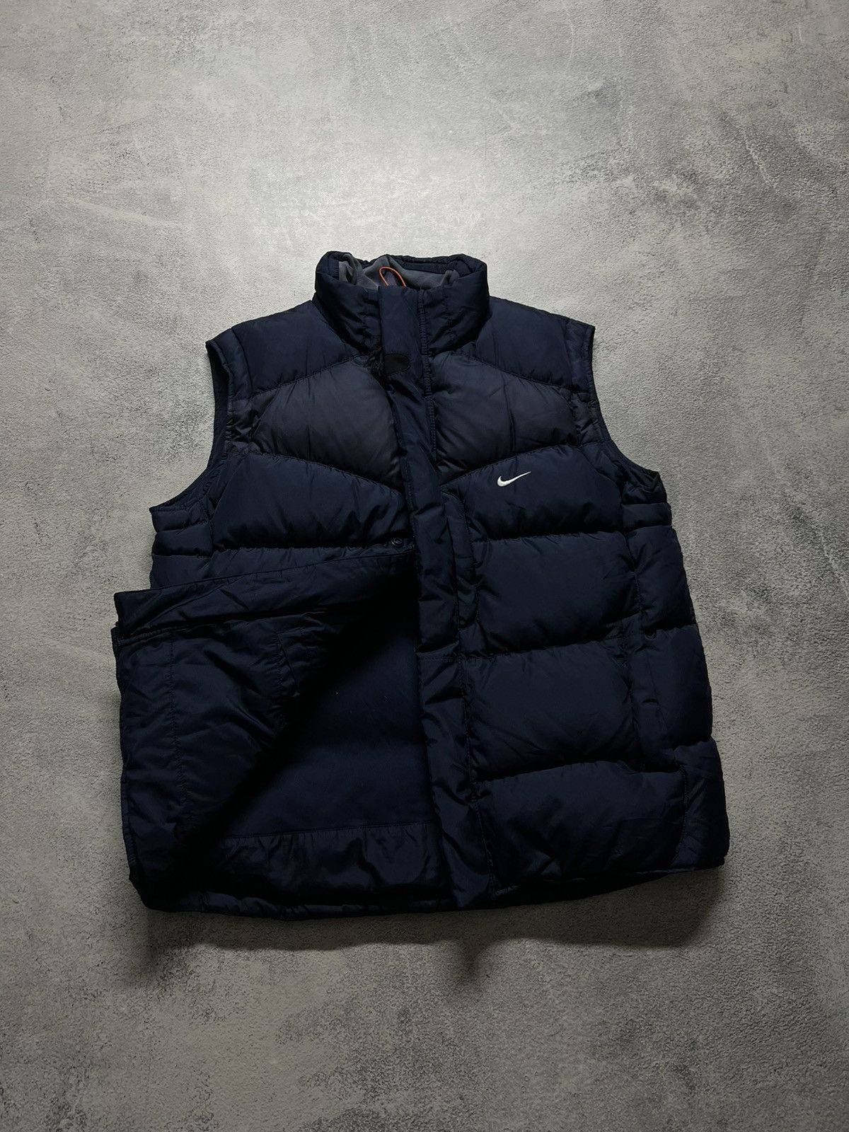 Vintage Vintage Y2K Nike Nylon Puffer Vests 00’s Size US M / EU 48-50 / 2 - 4 Thumbnail