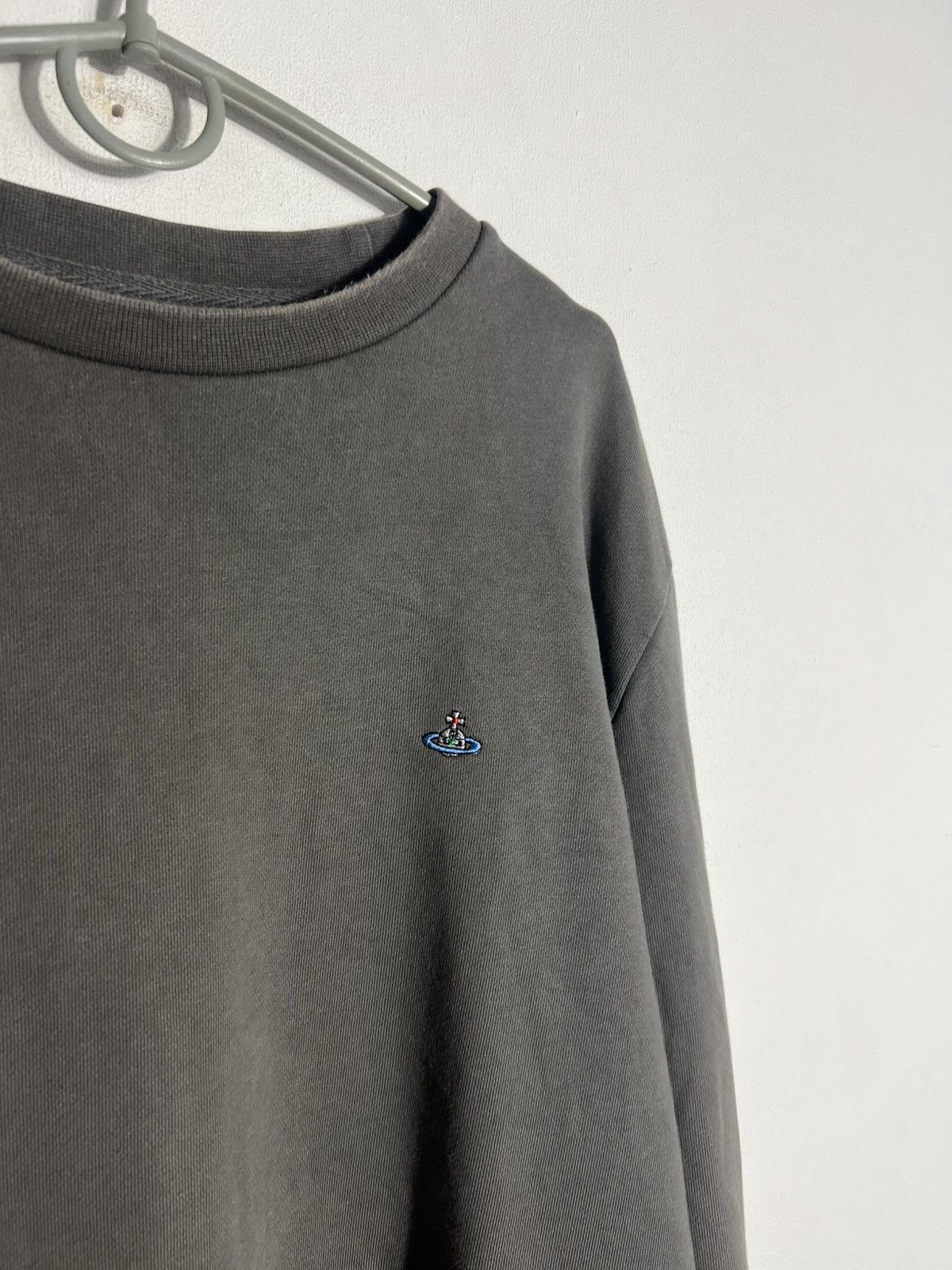 Vivienne Westwood Vintage Vivienne Westwood Sweatshirt Orb Logo Basic Pullover Size US M / EU 48-50 / 2 - 4 Thumbnail