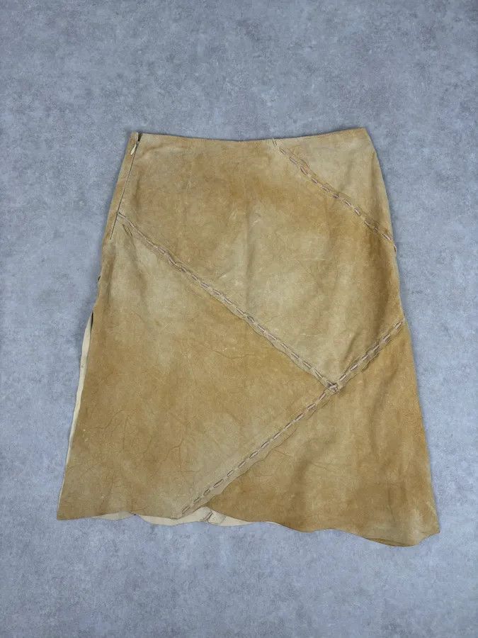 Dolce & Gabbana FW2001 Dolce & Gabbana Mustard Suede Lace-Up Midi Skirt Size 27" / US 4 / IT 40 - 6 Thumbnail