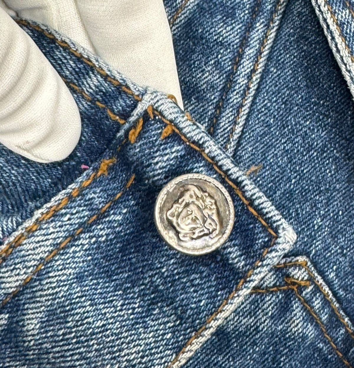 Versace Jeans Couture × Vintage Vintage Versace 1980s Denim Heart Biker Jacket size XS Size XS / US 0-2 / IT 36-38 - 17 Thumbnail