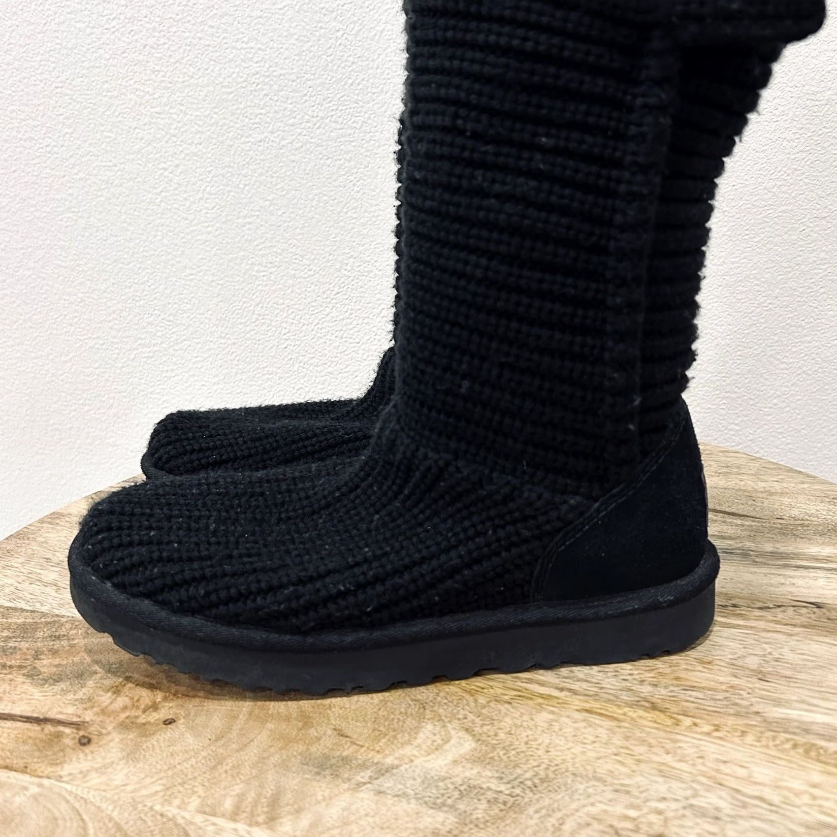 Ugg VINTAGE? No. Size US 8 / IT 38 - 2 Thumbnail