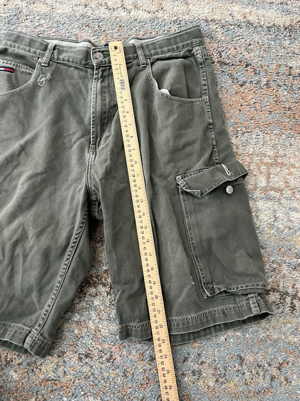 Tommy Hilfiger VTG Tommy Hilfiger Flag Cargo Jean Shorts Size 34 RARE Size US 34 / EU 50 - 6 Thumbnail