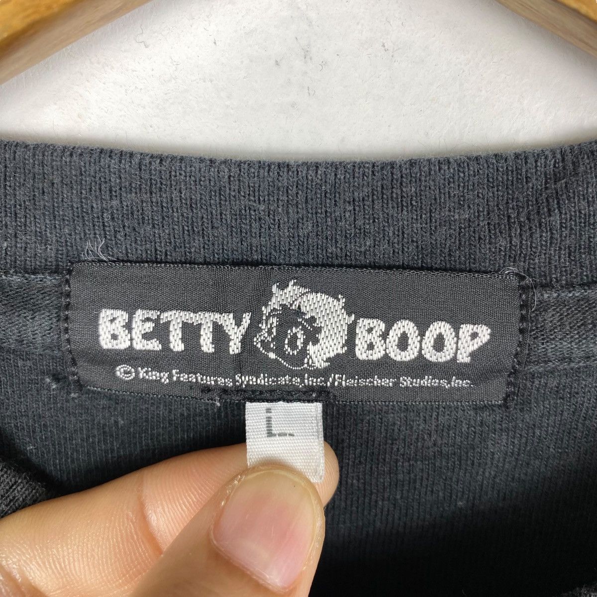 Vintage Loved By People BETTY BOOP Long Sleeve Tee Shirt Large Size Size US L / EU 52-54 / 3 - 7 Thumbnail