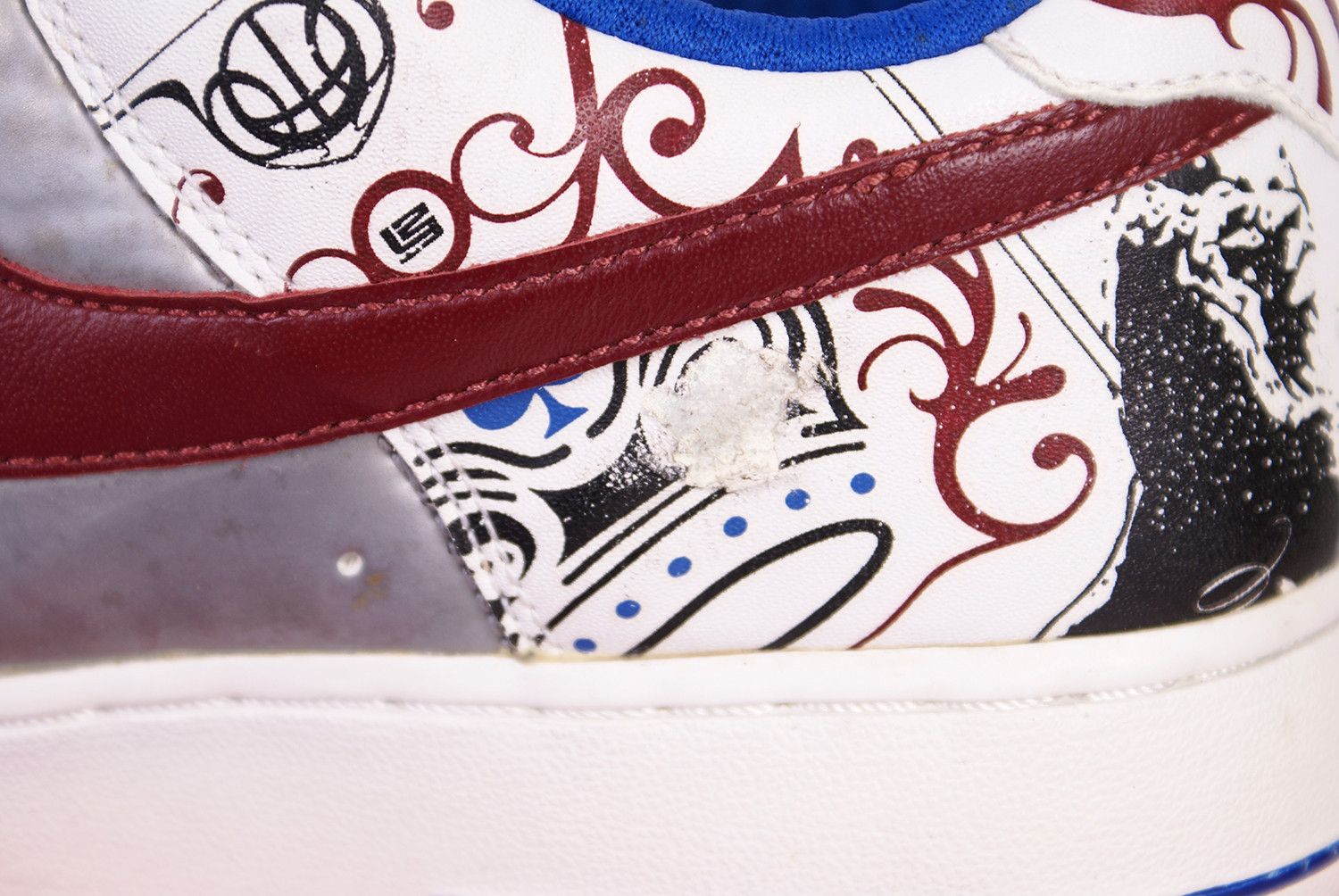 Nike 2006 Nike Air Force 1 LEBRON COLLECTION ROYALE Silver Red Size US 9.5 / EU 42-43 - 4 Thumbnail