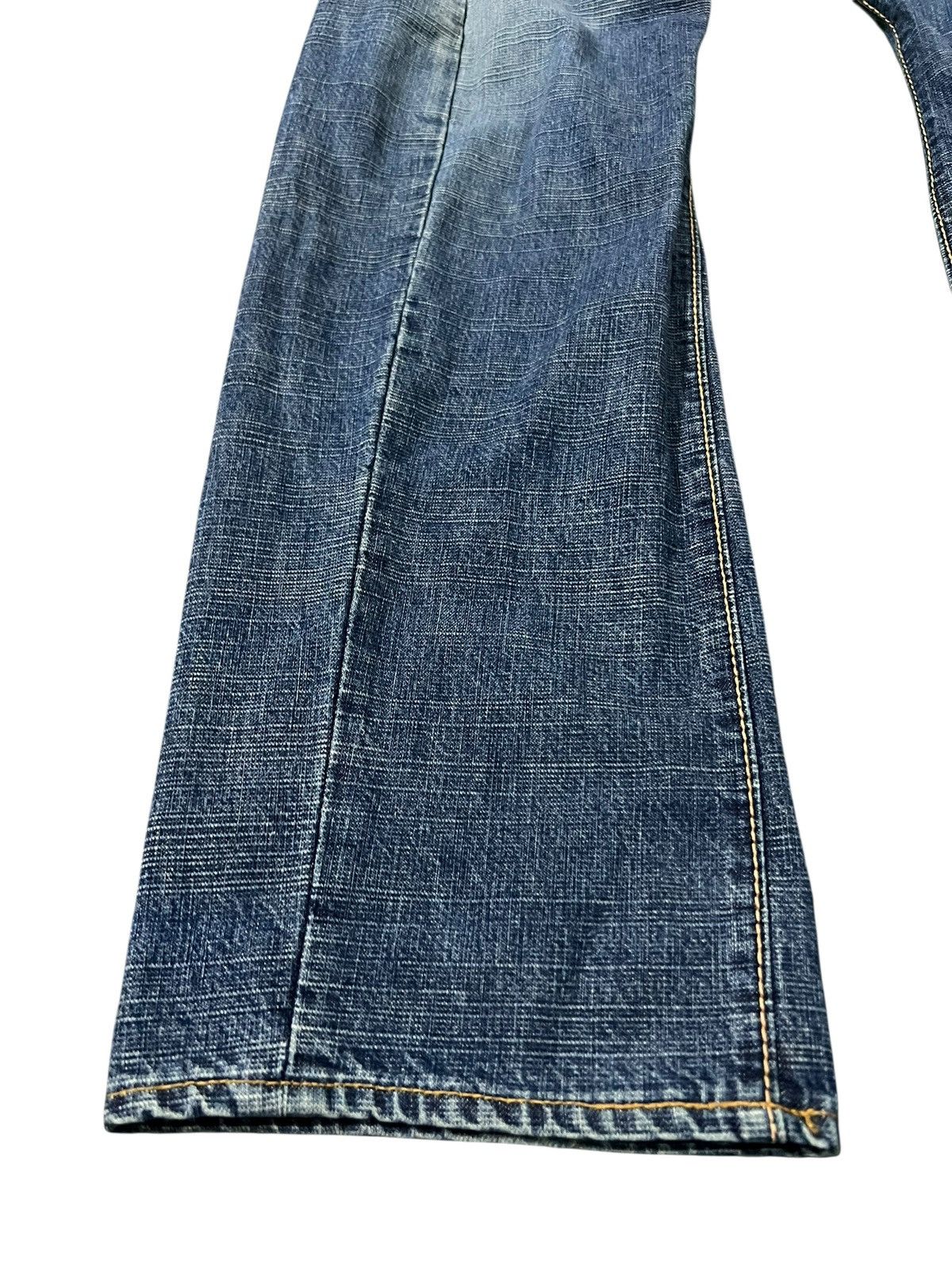 Japanese Brand 80’s Vintage Ghost Label Distress Jean Size US 31 - 3 Thumbnail