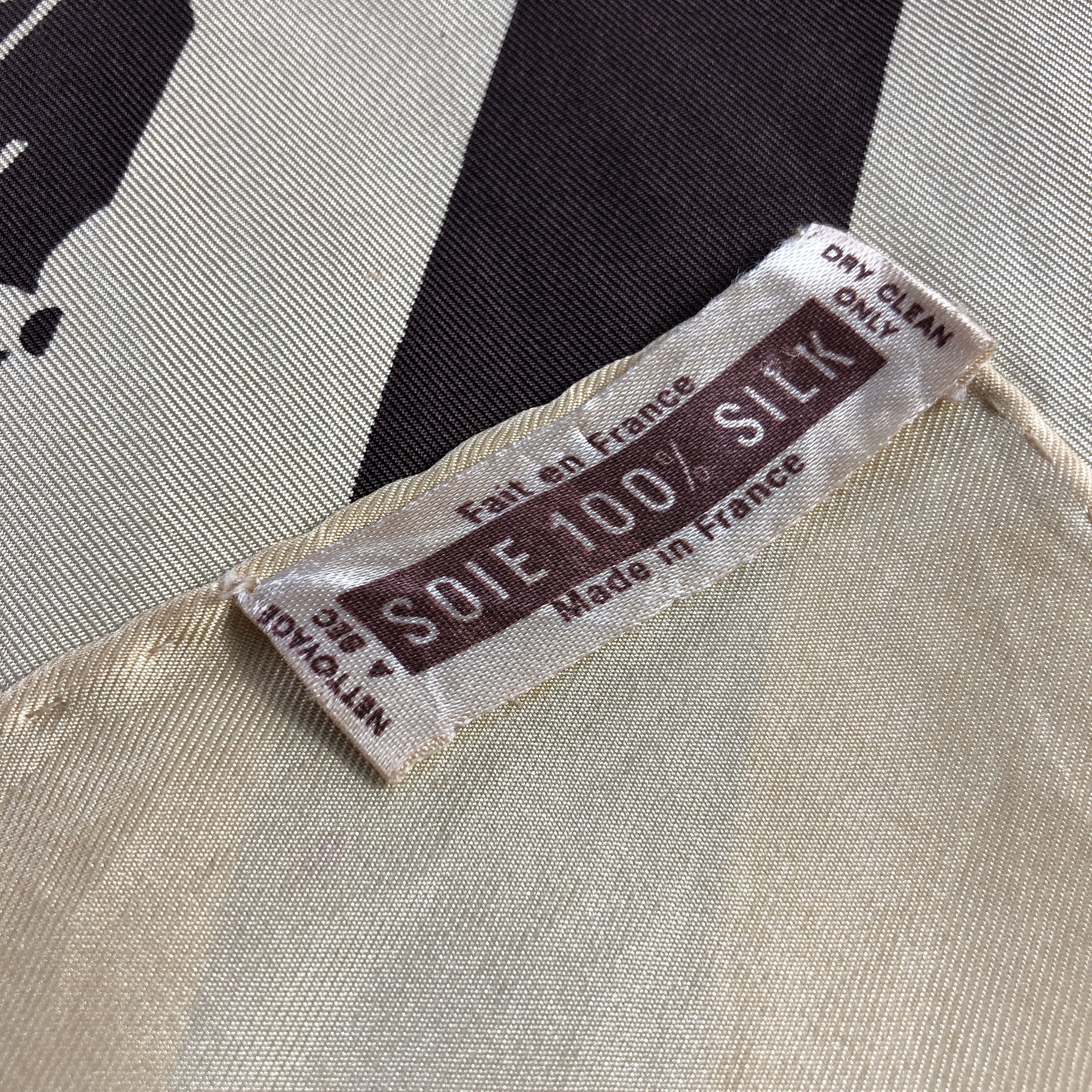 Vintage Louis Vuitton Monogram Silk Scarf Brown Beige M1403 Size ONE SIZE - 5 Thumbnail