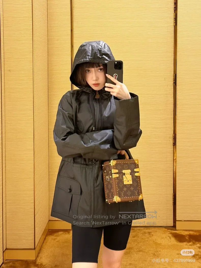 Louis Vuitton Louis Vuitton Black zip-up print logo hooded long sleeve p Size XXS / US 00 / IT 34 - 9 Thumbnail