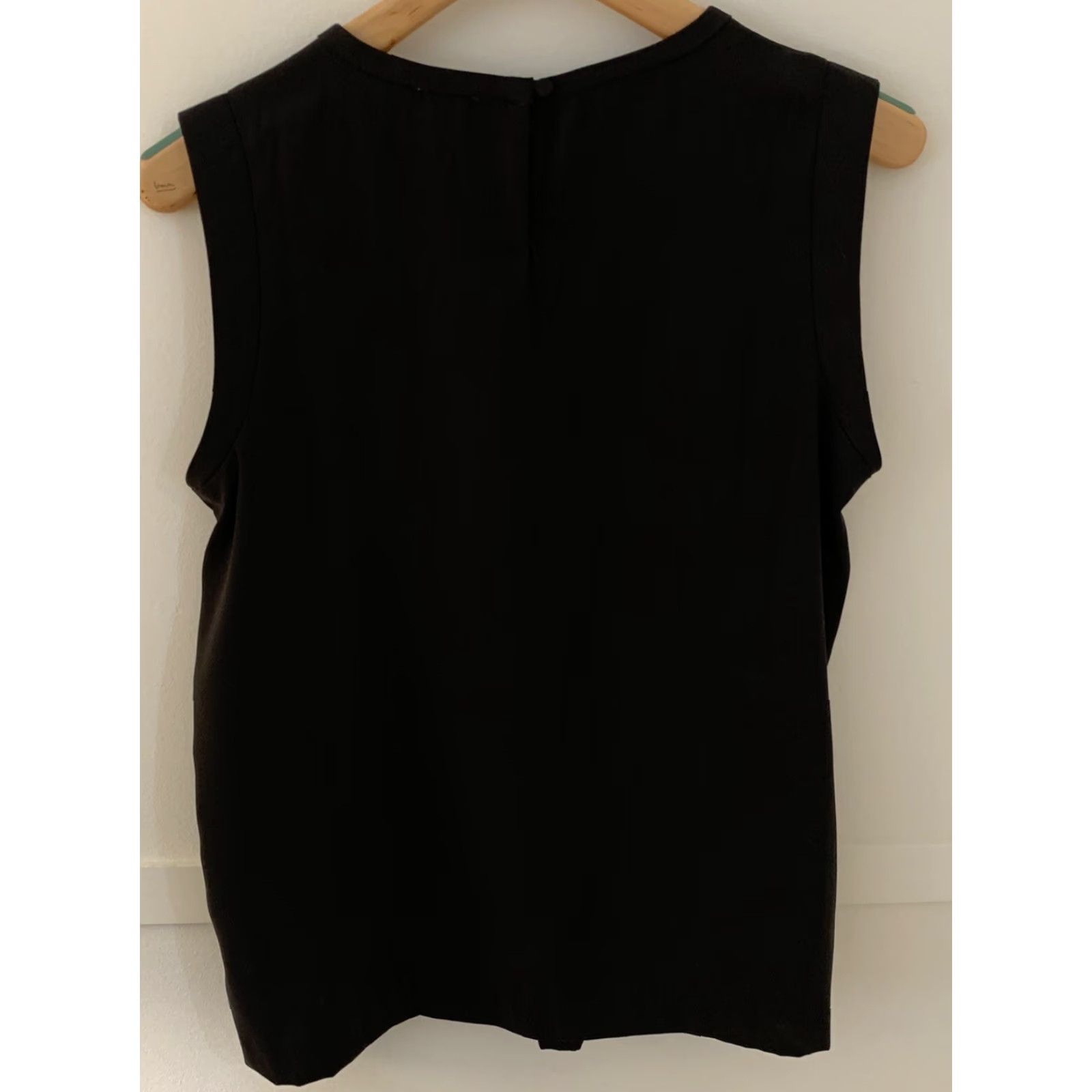 J.Crew J.CREW Blouse Sleeveless Black Shirt Size 10 Petite Womens Size L / US 10 / IT 46 - 2 Thumbnail