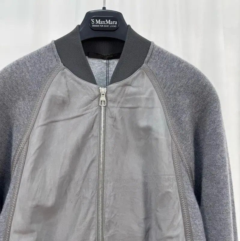Louis Vuitton Louis Vuitton Gray Wool Logo Zipper Jacket . Size US S / EU 44-46 / 1 - 3 Thumbnail