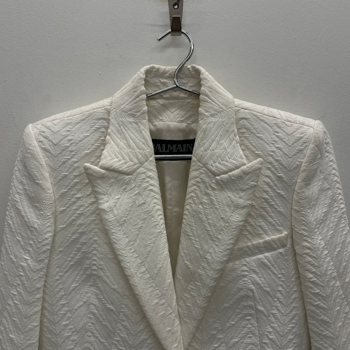 Balmain Balmain Paris Textured Embroidered Blazer Size XS / US 0-2 / IT 36-38 - 3 Thumbnail