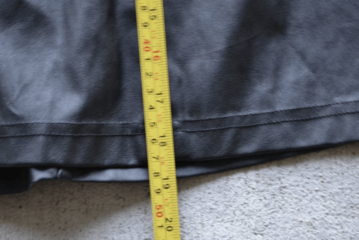 Vintage vintage y2k like an angel skirt size large pleather Size 32" / US 10 / IT 46 - 5 Thumbnail