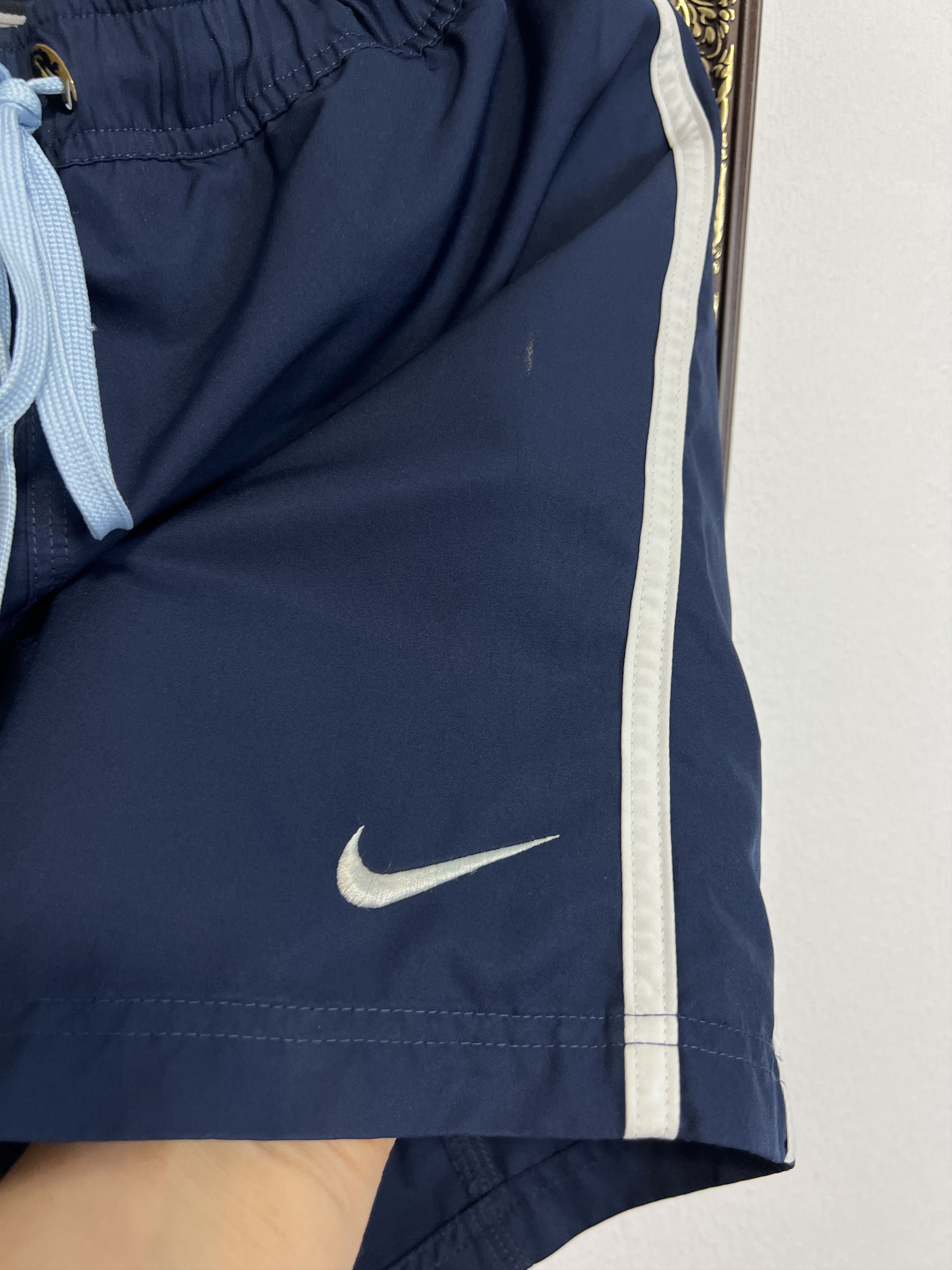 Nike Vintage Nike Shorts Track Swoosh Rare Y2K Hype Athletic Run Size US 32 / EU 48 - 4 Thumbnail