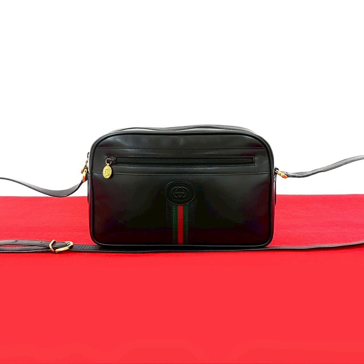 Gucci Gucci Gucci Old Gucci GG Logo Leather Shoulder Bag Leather Shoulder Bag Size ONE SIZE - 1 Thumbnail