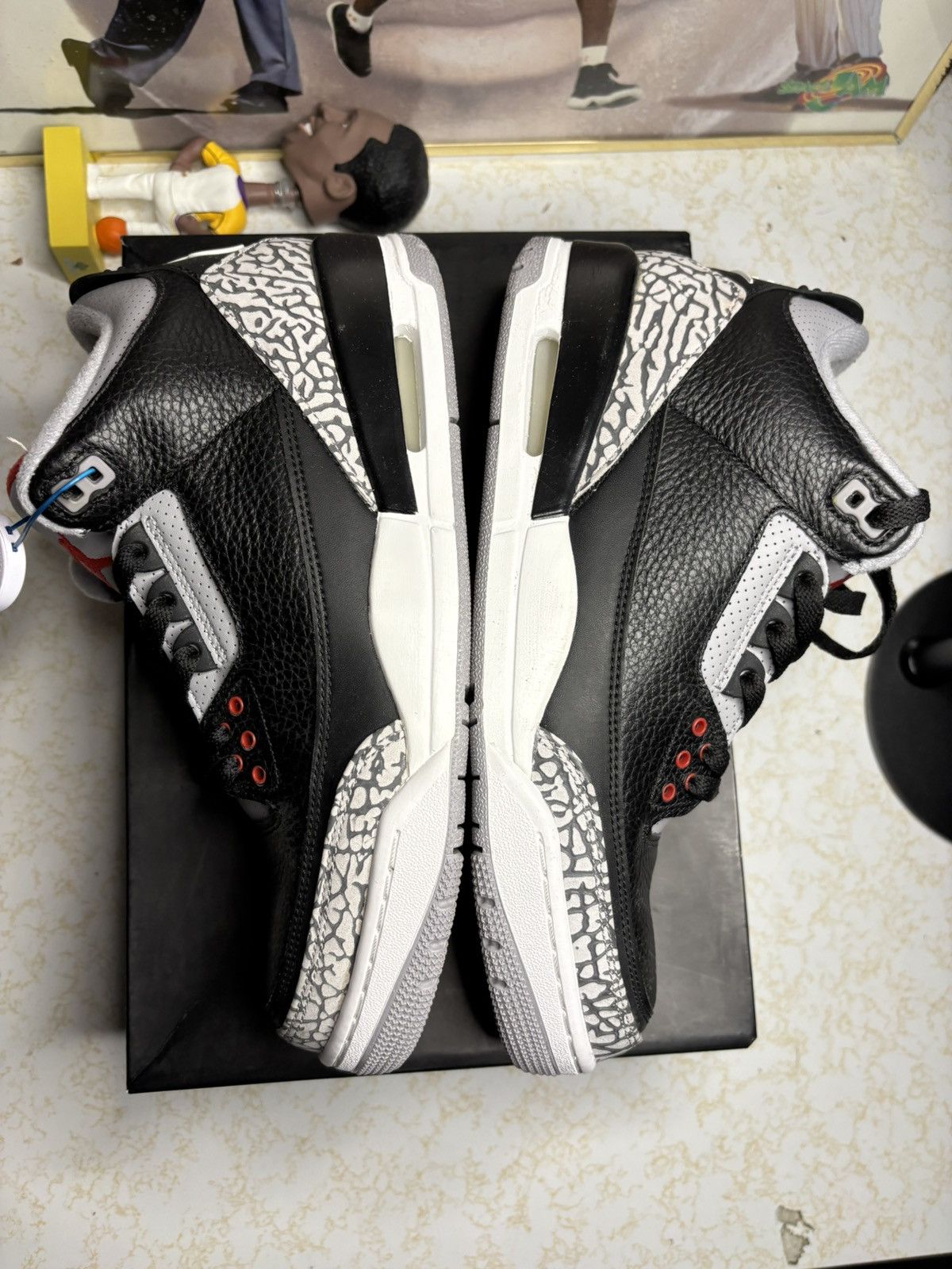 Jordan Brand Jordan 3 Retro Black Cement 2018 Size US 9.5 / EU 42-43 - 4 Thumbnail