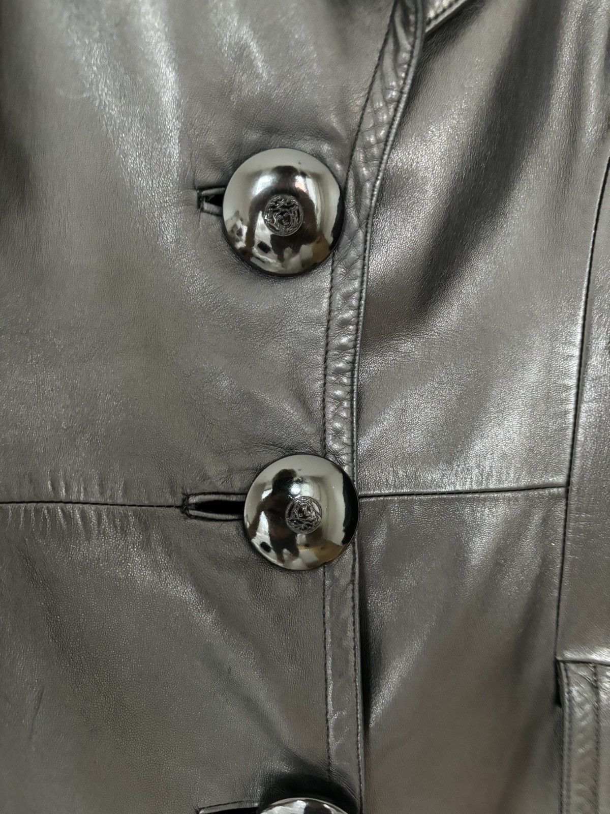 Versace Versace Leather Coat in IT44 Size M / US 6-8 / IT 42-44 - 9 Thumbnail