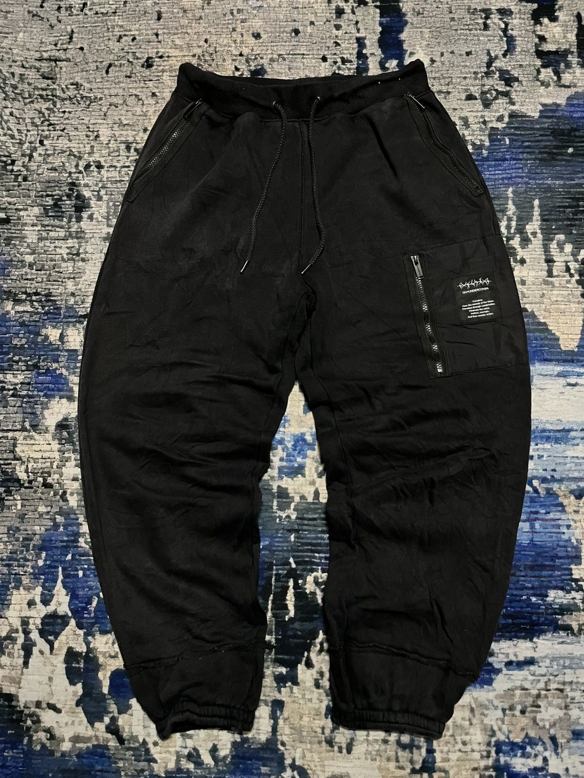 GU × Undercover 🔥GU x Undercover Side Pocket Baggy Sweetpants Size US 33 - 1 Thumbnail