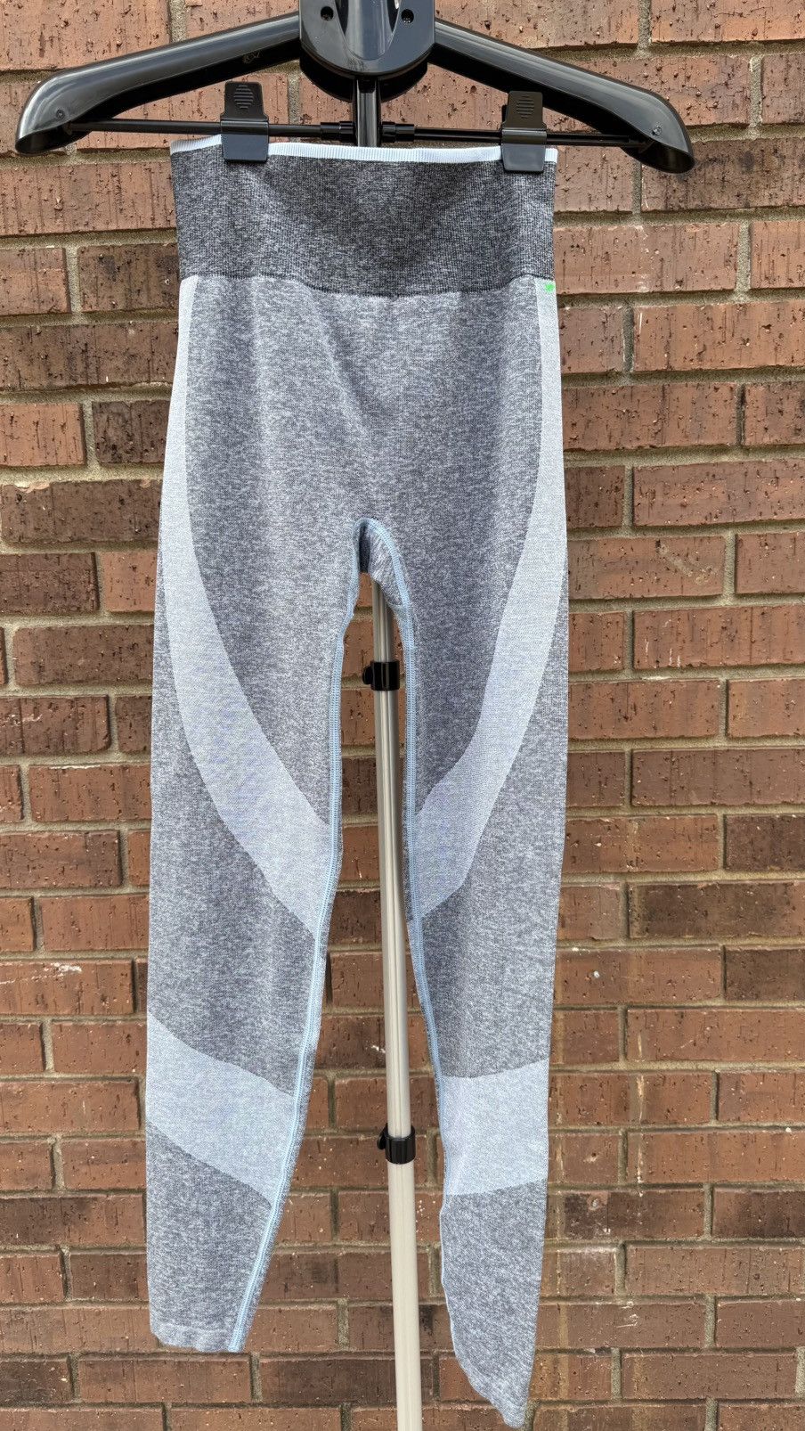Victoria's Secret Victoria's Secret PINK Blue Gray High Waist Leggings Size 24" / US 00 / IT 34 - 3 Thumbnail