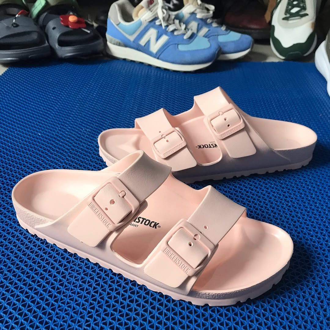 Birkenstock Birkenstock Arizona Eva Rubber Rose Reptil Peach colorway Size US 8 / EU 41 - 9 Thumbnail