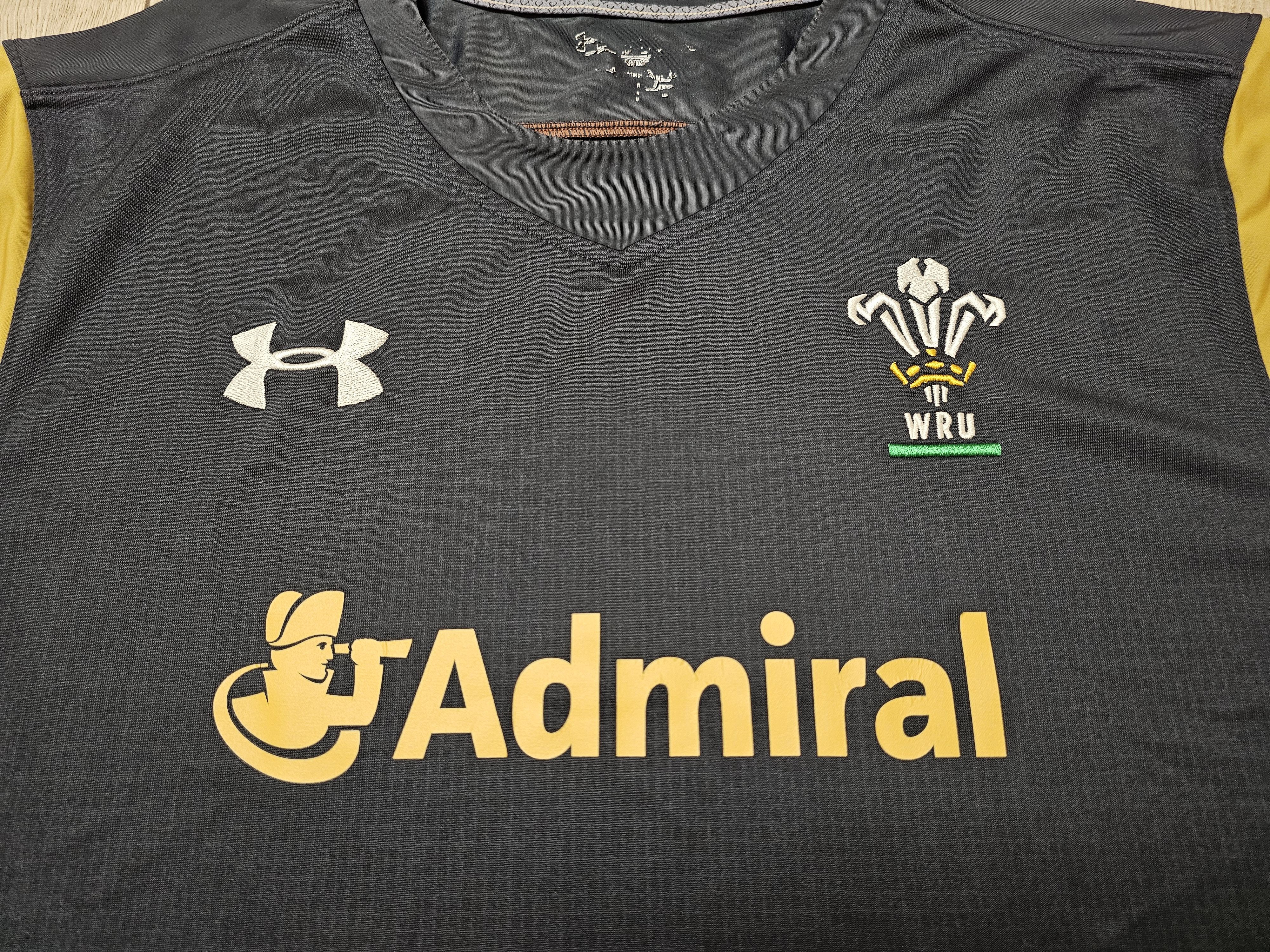 Under Armour WALES RUGBY JERSEY AWAY 2015 SHIRT WRU RUGBY JERSEY Size US XXL / EU 58 / 5 - 3 Thumbnail
