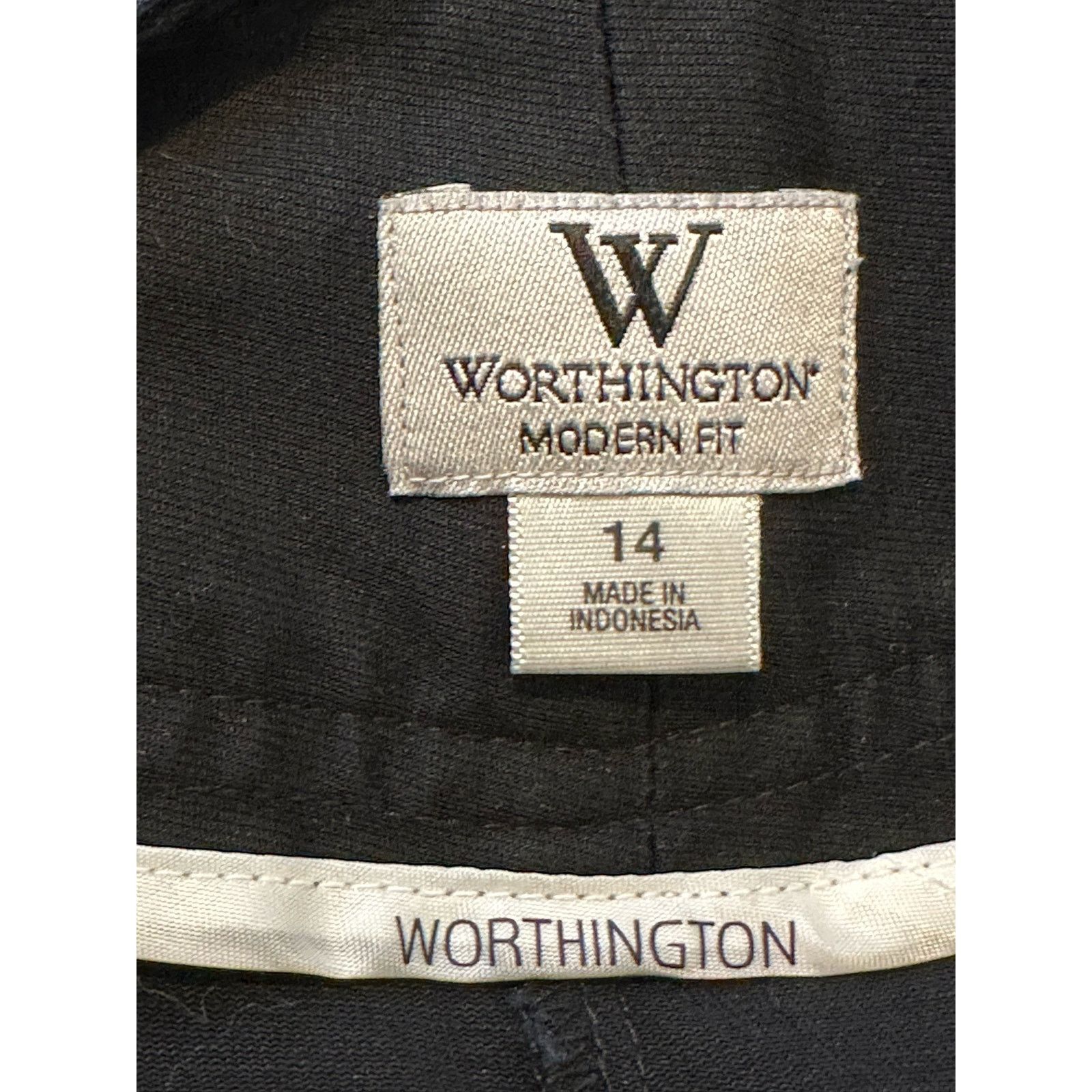 Worthington Worthington black straight legs capri shorts size 14 Size 36" / US 14 / IT 50 - 3 Thumbnail