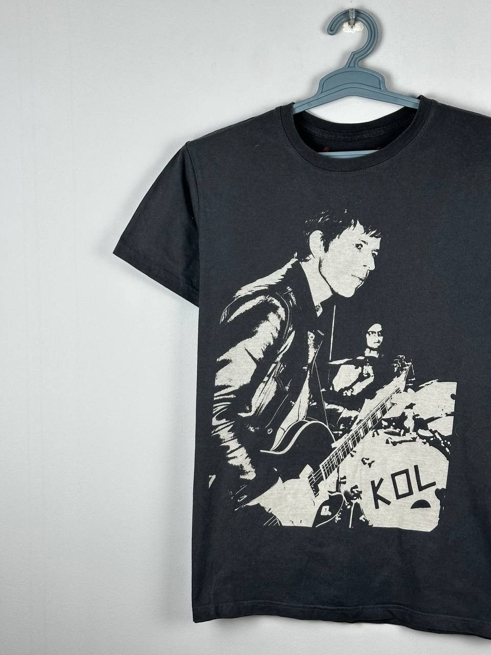 Band Tees Kings Of Leon Rock Band Faded T-shirt Size US M / EU 48-50 / 2 - 2 Thumbnail