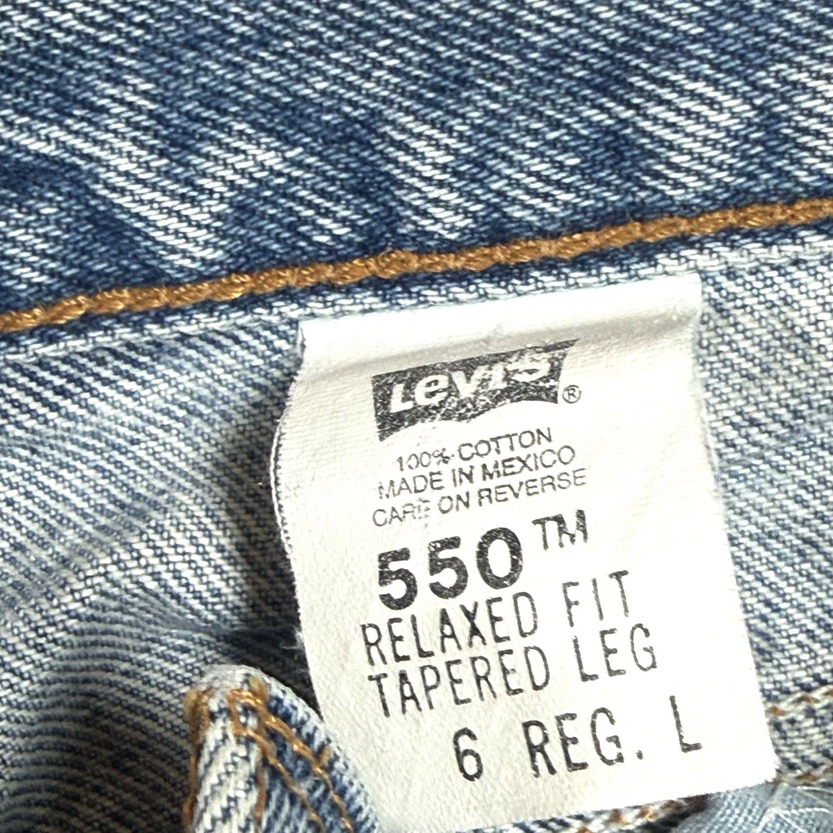 Levi's VINTAGE Levi’s 550 Jeans Womens 6 Light Wash Relaxed Tapered Fit Blue 90s Y2K Pants Mens Womens Girls Size 28" / US 6 / IT 42 - 6 Thumbnail