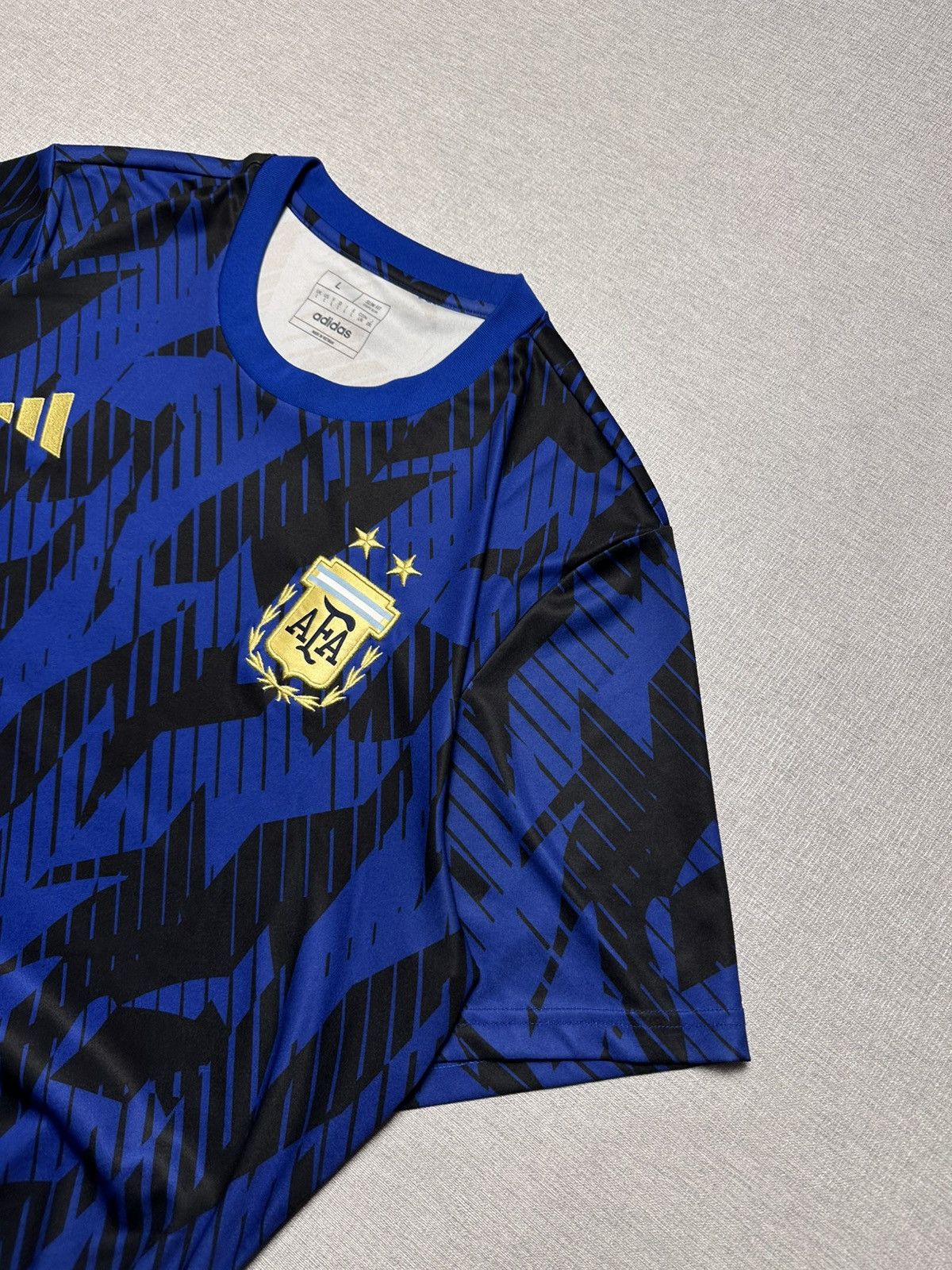 Adidas Adidas Argentina 2022 WC Prematch Kit Size US L / EU 52-54 / 3 - 3 Thumbnail