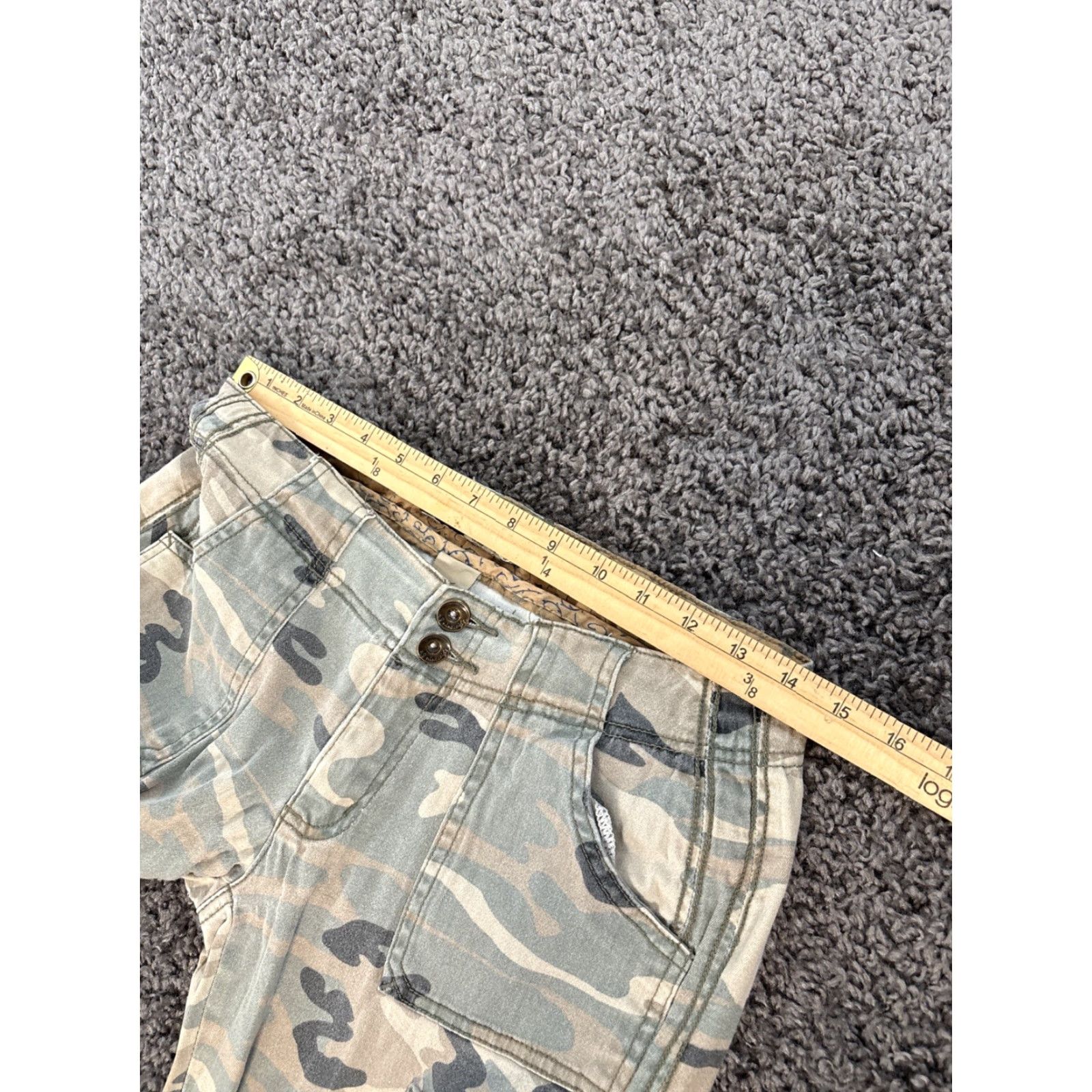 Vintage VINTAGE Nori Cargo Pants Women’s 28x31 Pants Junior Bootcut Baggy Camouflage 90s Army Grunge Casual Green Size 28" / US 6 / IT 42 - 4 Thumbnail