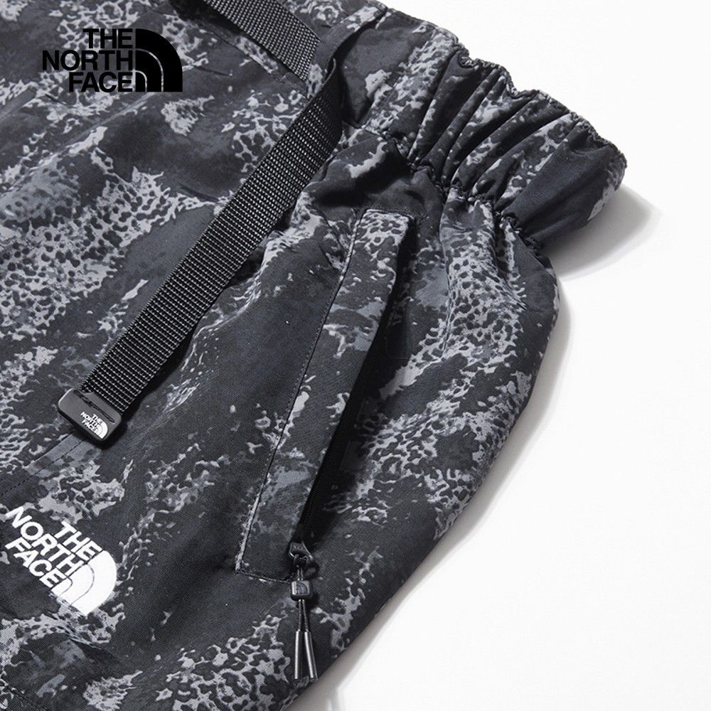 Kazuki Kuraishi × The North Face Urban Exploration KK OVESIZE PRINT CARGO SHORTS Size US 32 / EU 48 - 6 Thumbnail