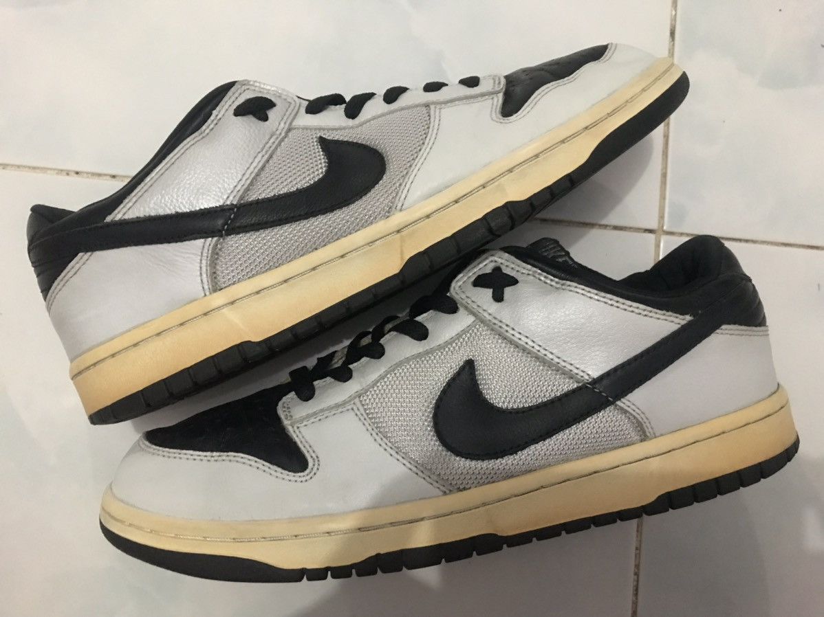 Nike Nike Dunk Low “Metallic Silver”(2005) Size US 10 / EU 43 - 2 Thumbnail