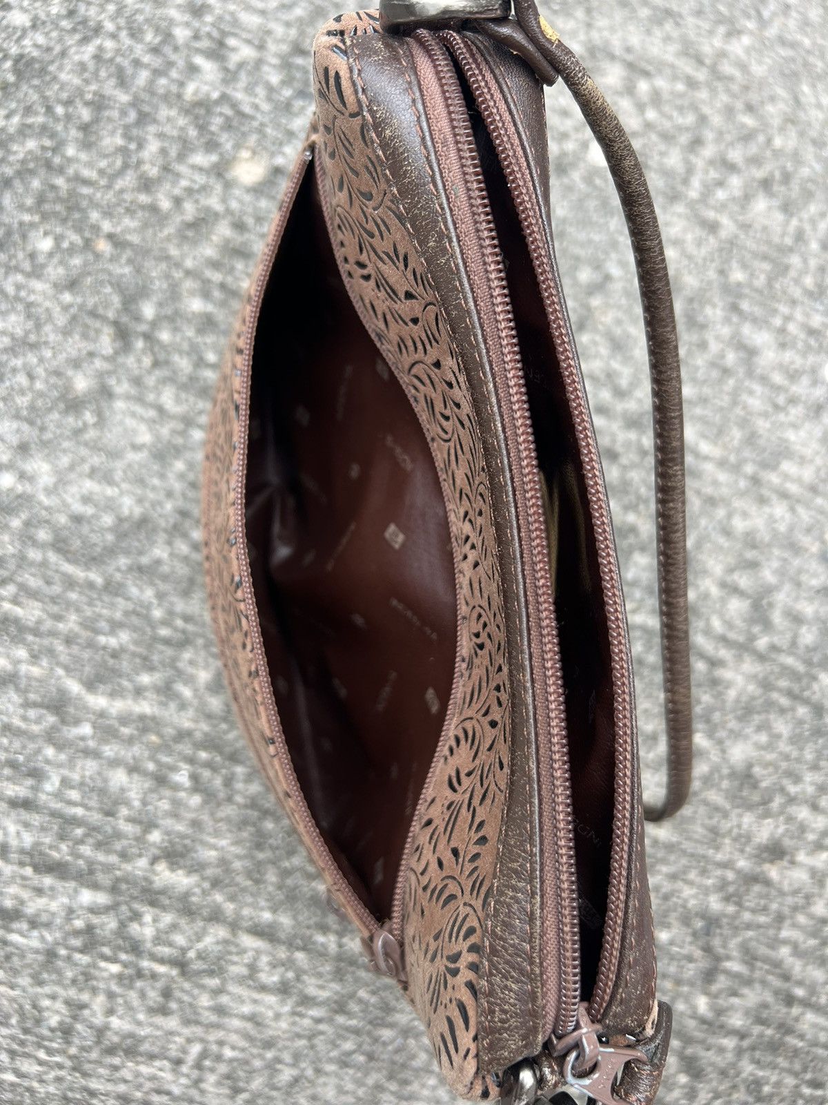 Leather Vintage INDENYA Japan Patina Leather Sling Bag Size ONE SIZE - 20 Thumbnail
