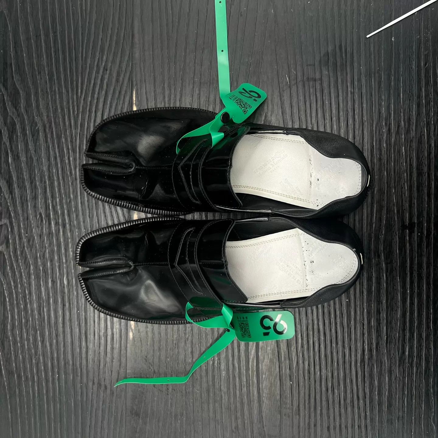 Maison Margiela Maison Margiela Tabi Black 38 Like New W/Box Size US 7.5 / IT 37.5 - 3 Thumbnail