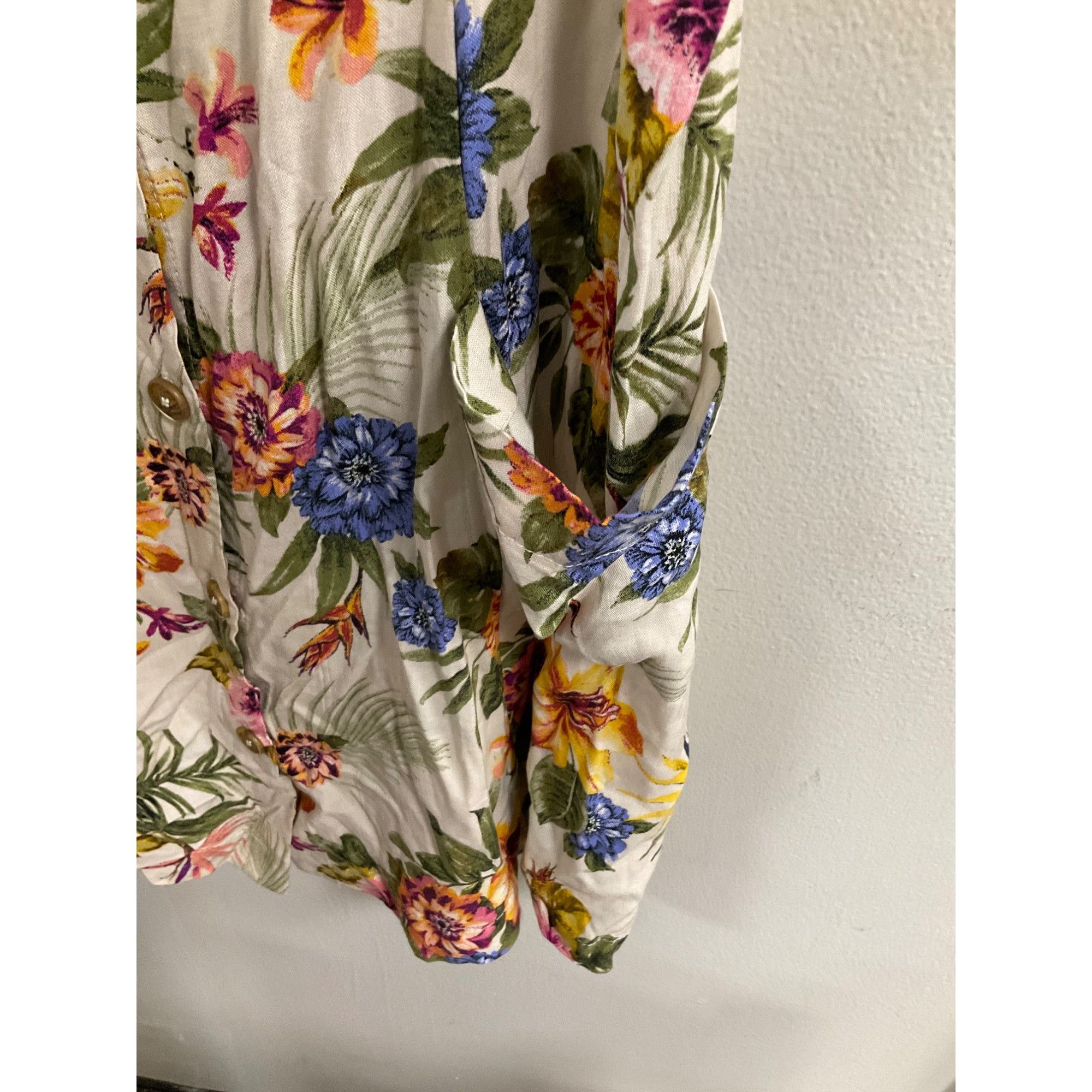 Other Xhilaration Juniors Summer Floral Button-Front Ruffled Strap Size XXL / US 16-18 / IT 52-54 - 5 Thumbnail