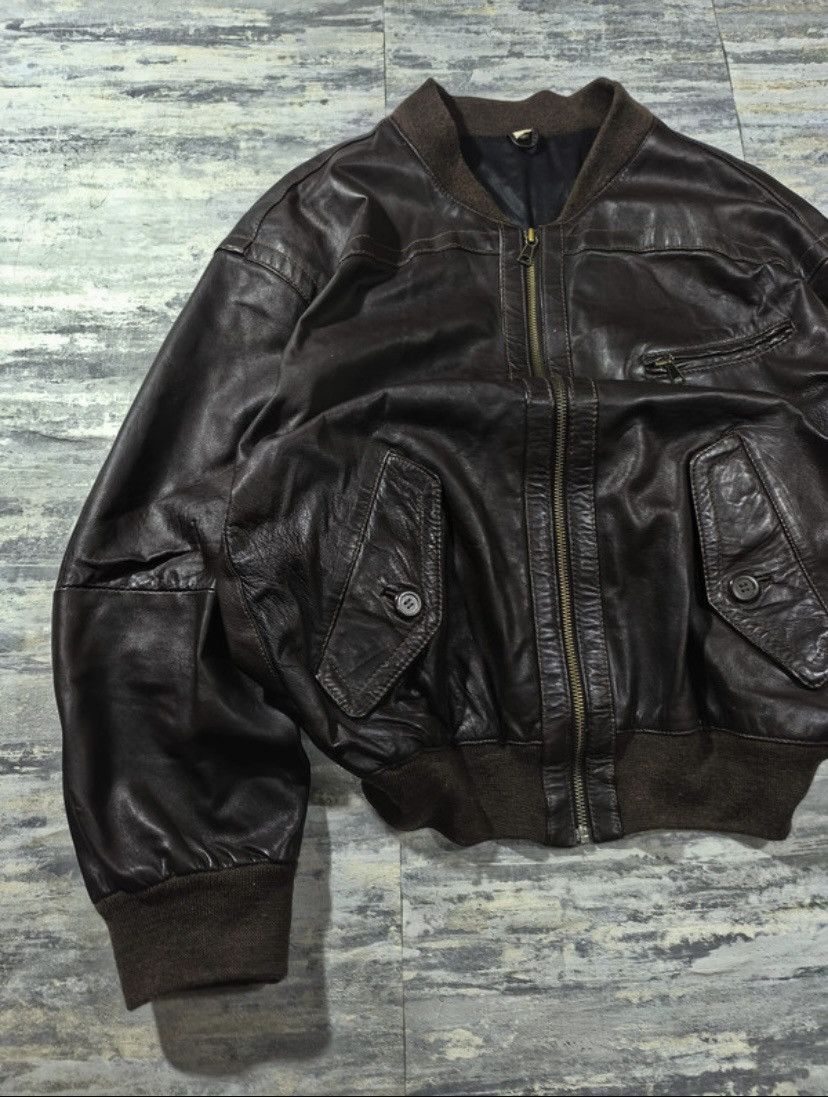 Genuine Leather Vintage 90s leather bomber jacket Size US M / EU 48-50 / 2 - 3 Thumbnail