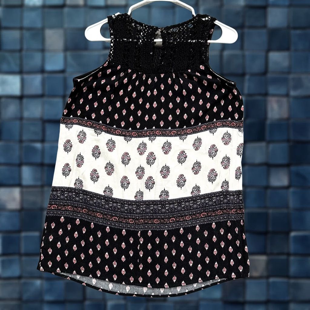 Vintage Xhilaration Tunic Tank Top Womens S Black Floral Sleeveless Lace Shirt Adult Small Size S / US 4 / IT 40 - 1 Thumbnail