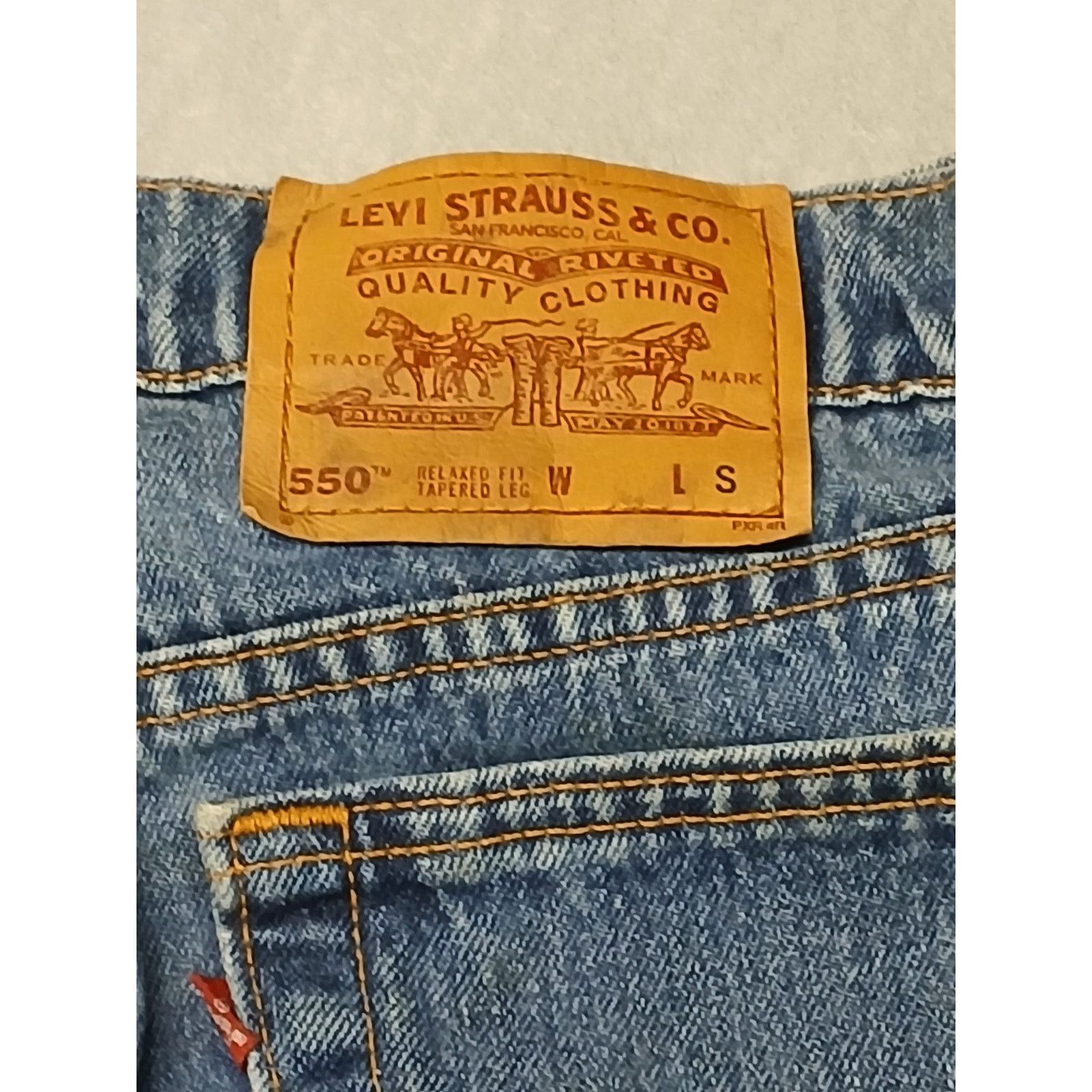 Levi's Levi's (20W ) Men's Relaxed Fit Tapered Leg Blue Denim Jeans Size US 36 / EU 52 - 10 Thumbnail